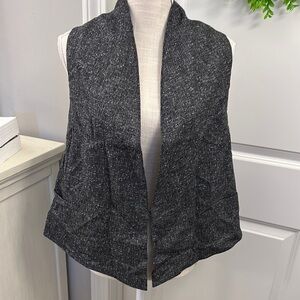 CAbi Size XL Chic Black Tweed Vest